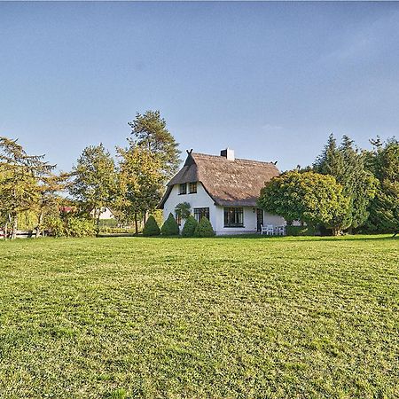 Reetdachhaus Mit Grossem Garten Und Kamin Marlow Buitenkant foto