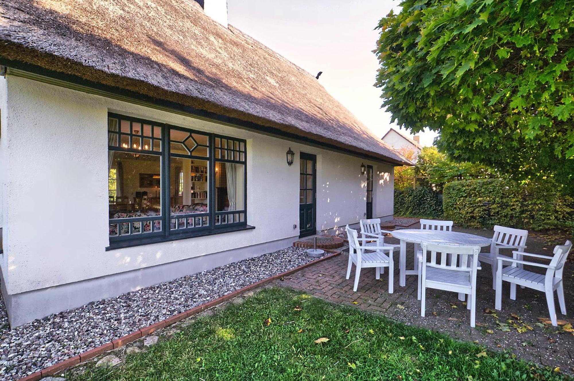 Reetdachhaus Mit Grossem Garten Und Kamin Marlow Buitenkant foto